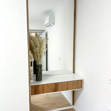 Apartment Komuna Parisit New Tirana